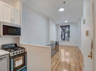 348 W 47th St #1D, New York, NY 10036
