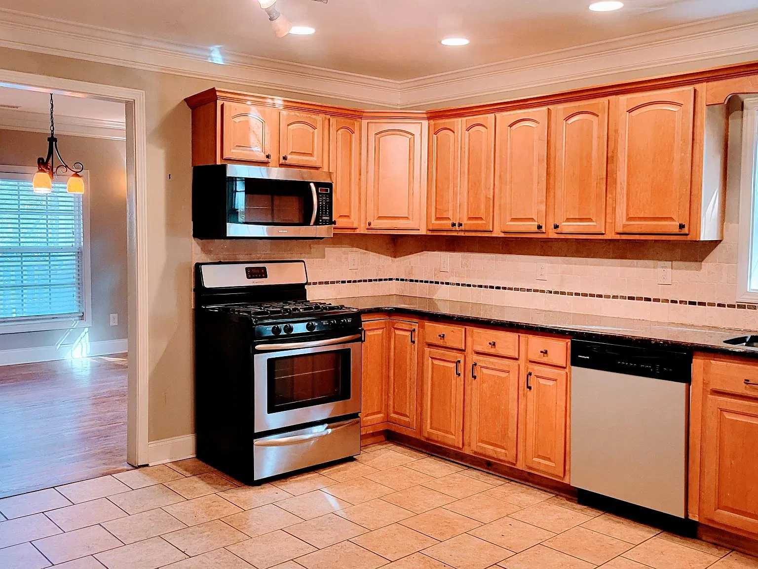 309 Stovall St SE — Photo 2