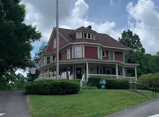 335 Cummings St, Abingdon, VA 24210