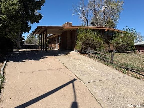 2nd image of 3159 E Maplewood Avenue