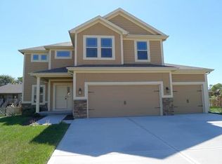 401 Lee Dr, Kearney, MO 64060