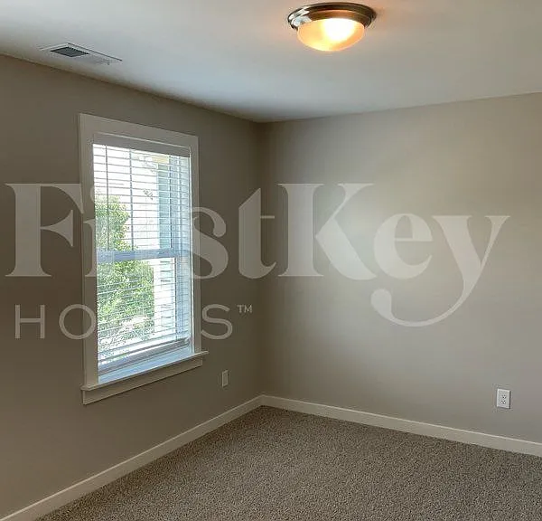 613 Windmill Cir — Photo 8