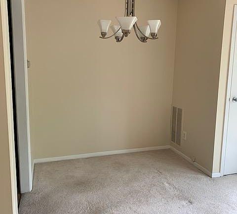3rd image of 6141 Leesburg Pike APT 310