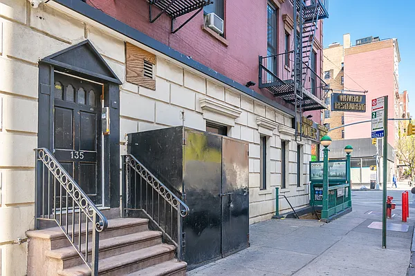 Rented by Keller Williams NYC | media 24