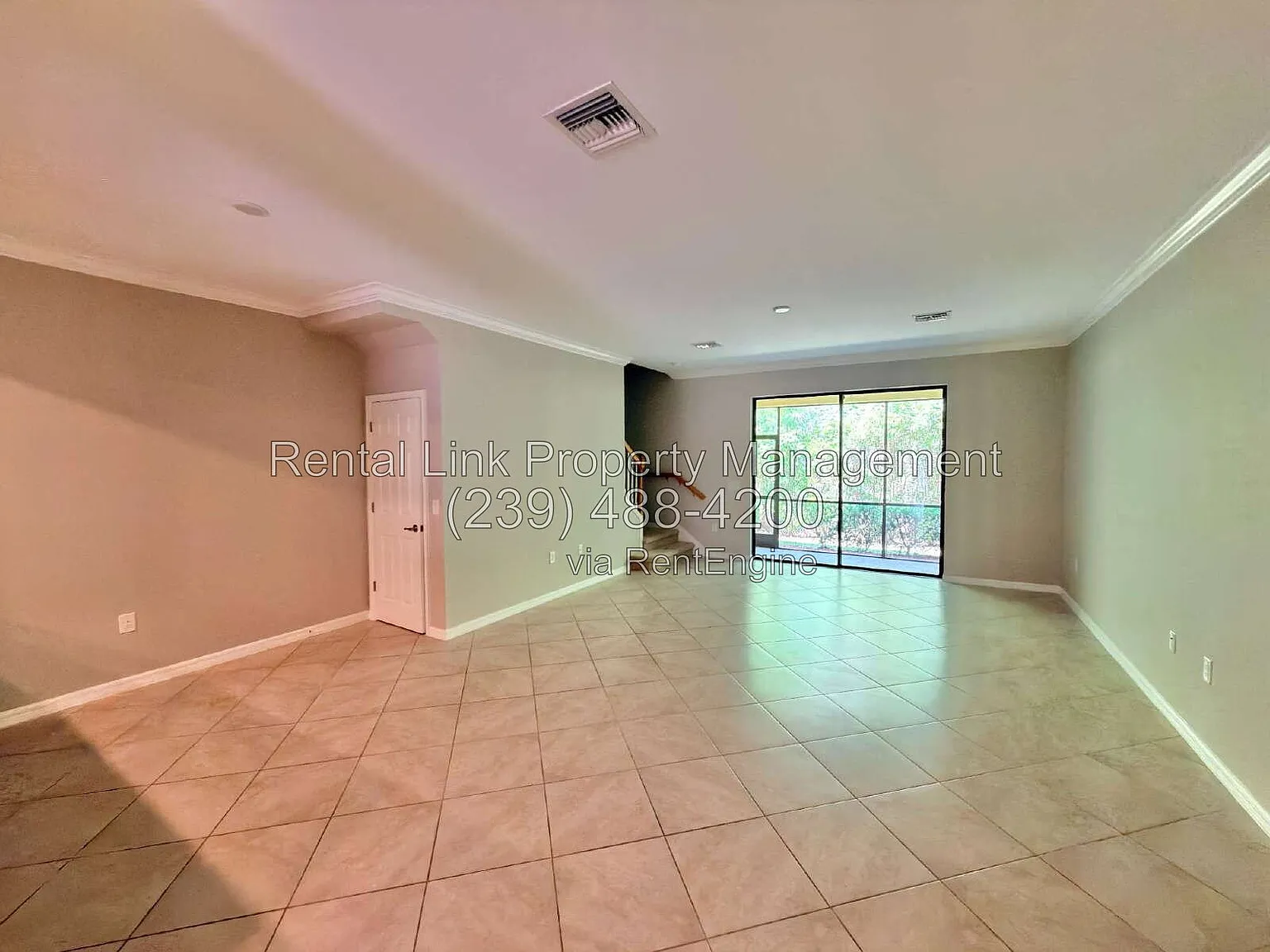 3 bed, 2.5 bath, 1942 sqft, $1,895 — Photo 3