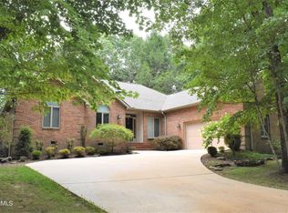 105 Cappshire Rd, Fairfield Glade, TN 38558