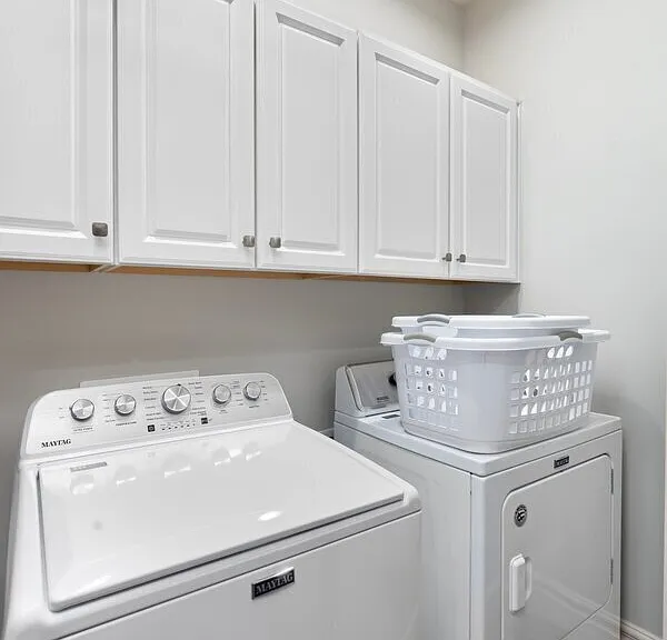 3112 N Valencia Ln — Photo 35
