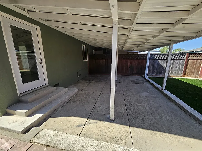 516 S Veach Ave — Photo 37