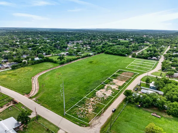 8.5 Southwest Ct, Mineral Wells, TX 76067