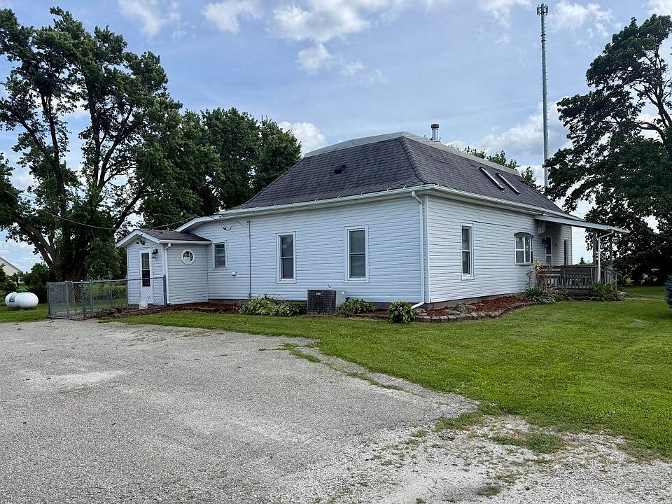1st image of 1005 Pekin Dr