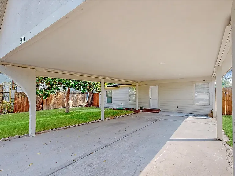 3810 Cotton Ln — Photo 14