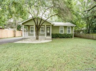 201 N Plant Ave, Boerne, TX 78006