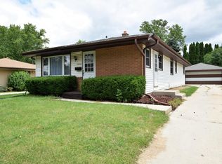 5940 N 99th St, Milwaukee, WI 53225