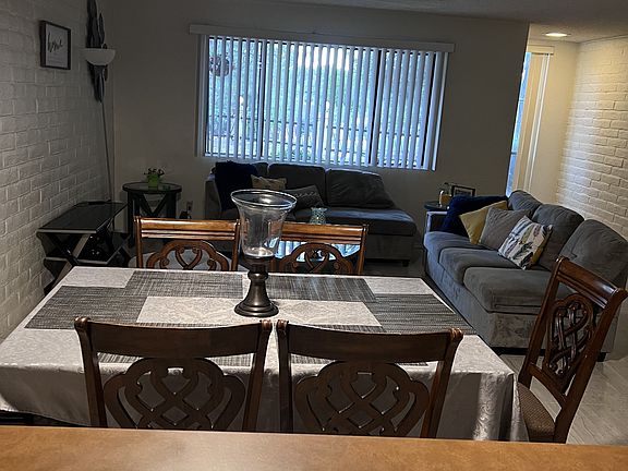 4th image of 793 W Mesa Verde Dr Unit 11