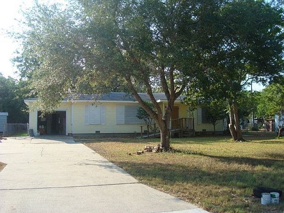2nd image of 104 Bowie St