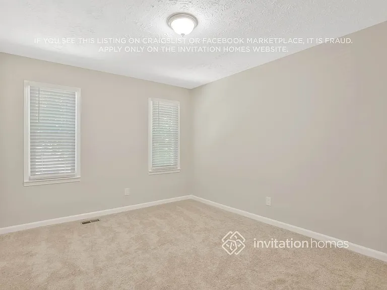 4036 Macedin Ct — Photo 12