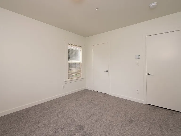 804 NW Market Street — Photo 6