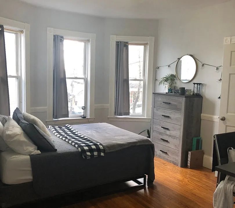 4 Bucknam St #1