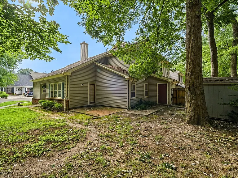109 Larkspur Holw — Photo 28