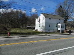 182 Simmonsville Ave, Johnston, RI 02919