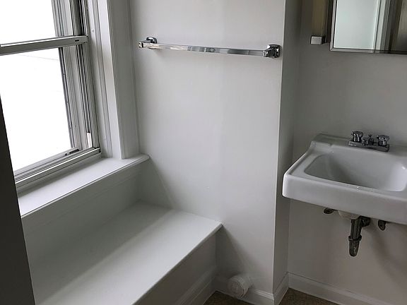 4th image of 1200 Center Ave #15