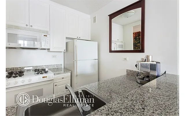 Rented by Douglas Elliman | media 11