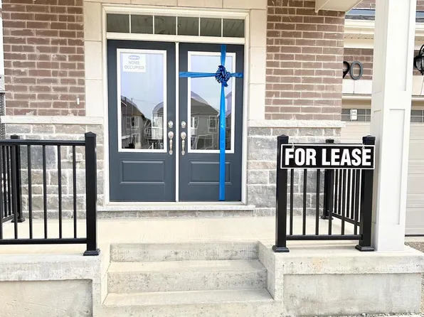 90 Milt Schmidt St, Kitchener, ON N2R 0T2