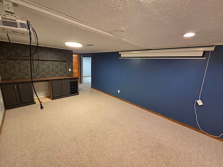 841 Lund Ave NE — Photo 13