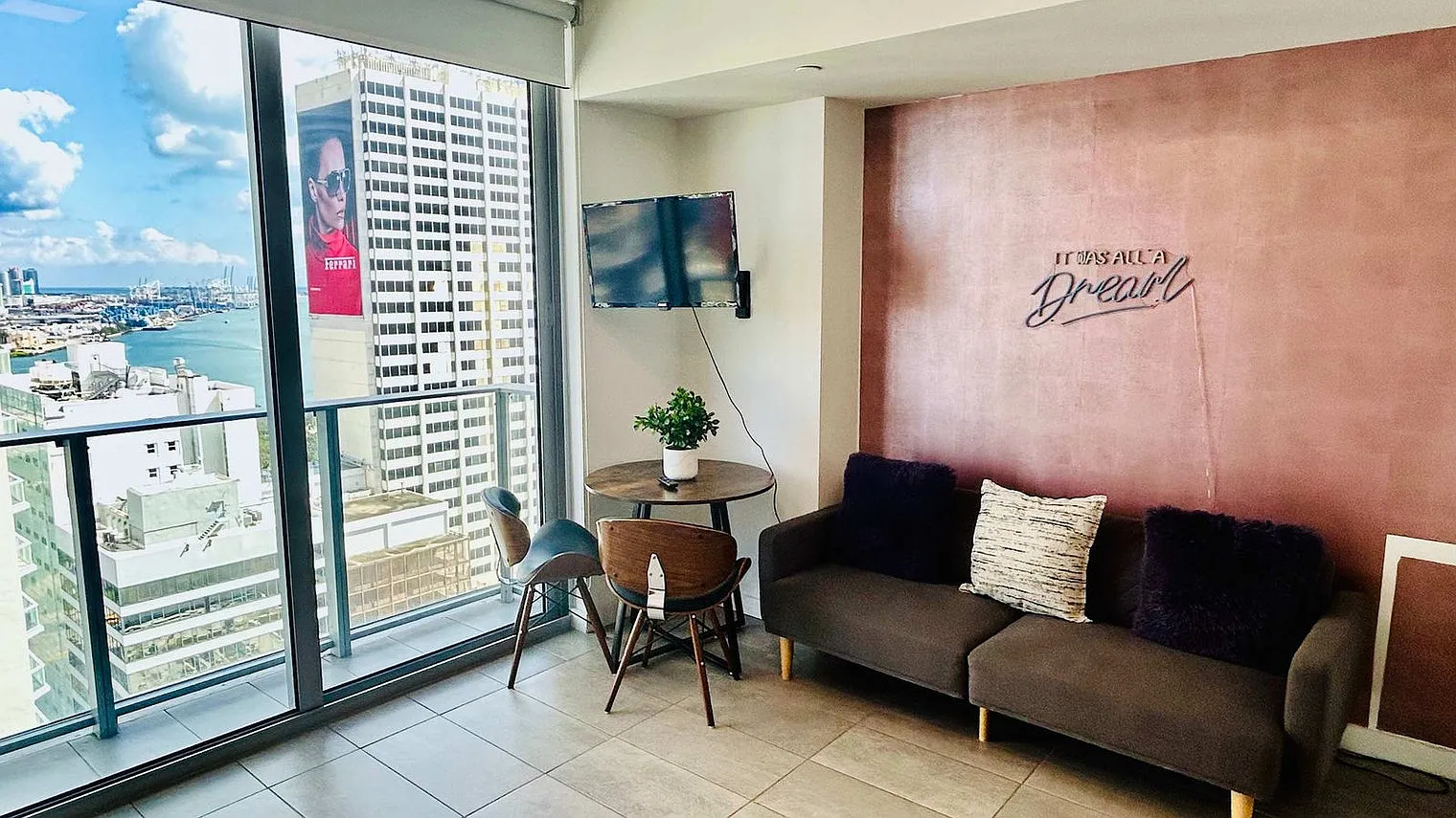 Studio, 1.0 bath, 441 sqft, $4,404 — Photo 2