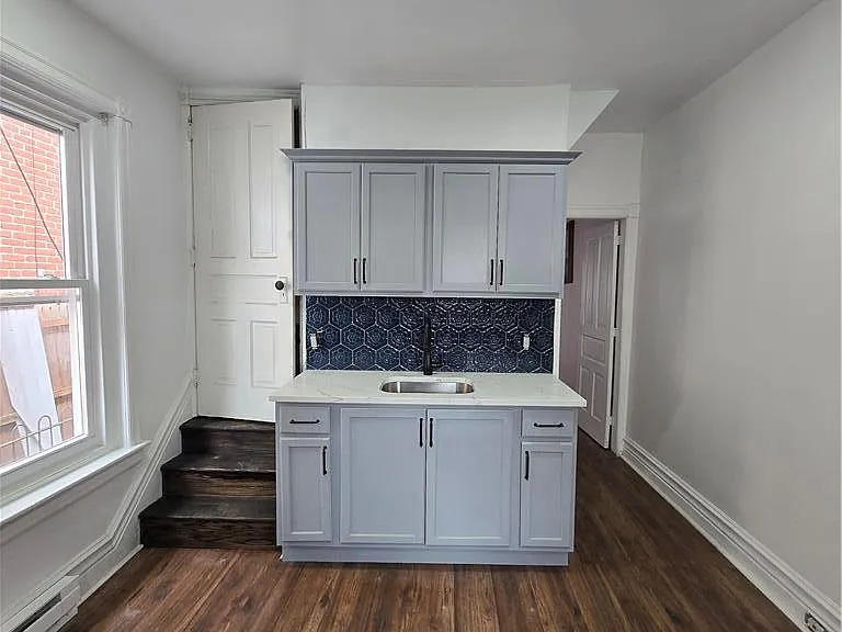 138 S 14th St — Photo 14
