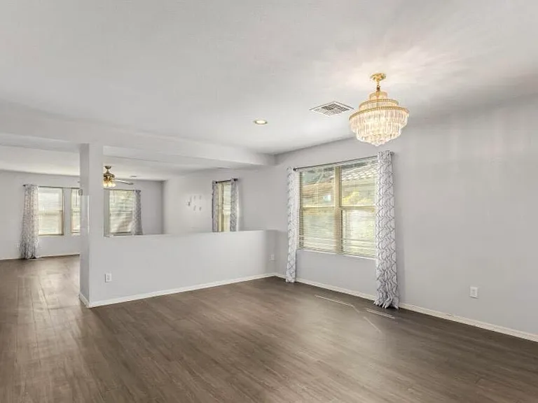 17013 W Marconi Ave — Photo 3