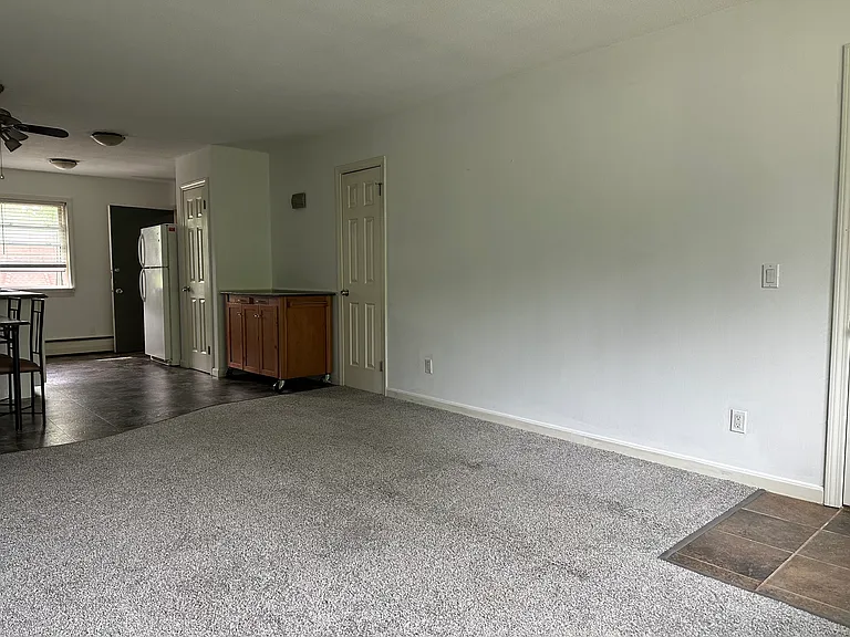 549 Russell Rd #1C — Photo 6