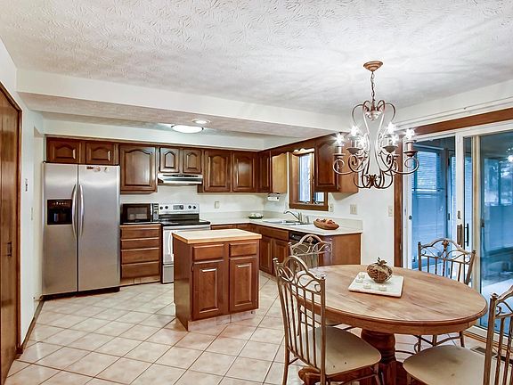 4th image of 6408 Tamar Ct