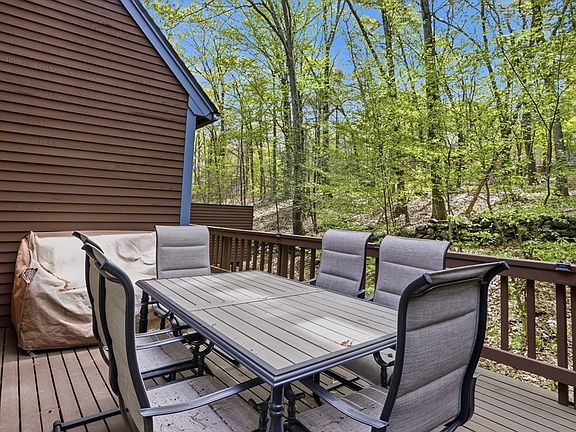 2nd image of 19 Bradley Ln #19