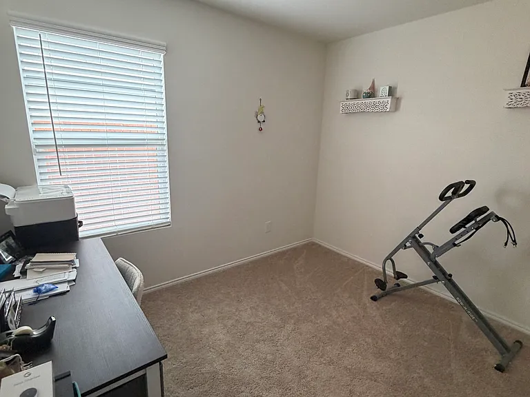 2910 Acacia Dr — Photo 16