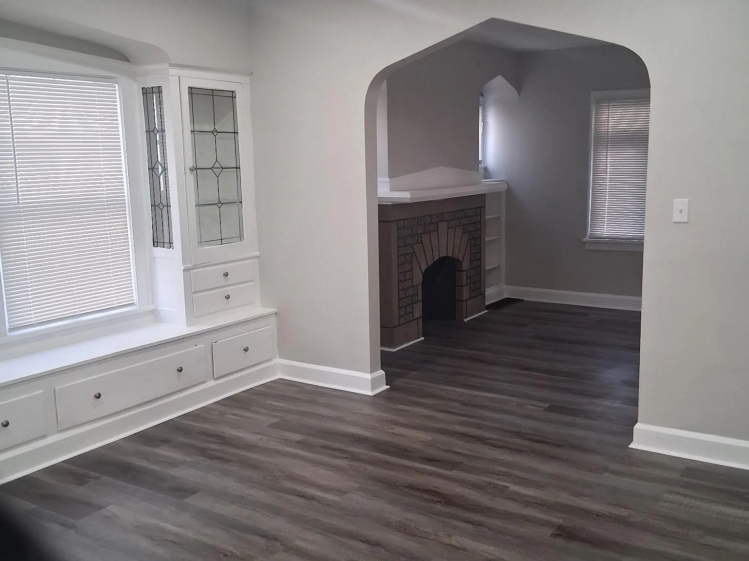 5 bed, 1.5 bath, 1465 sqft, $1,900 — Photo 1