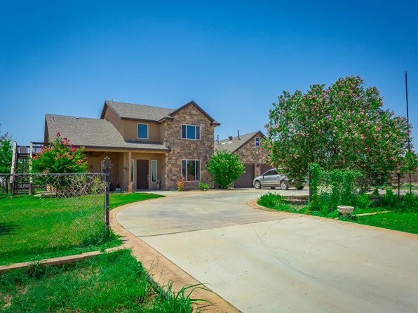805 Walker Farm Rd, Carlsbad, NM 88220