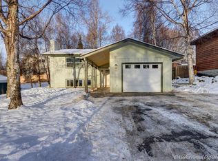 1373 Oxford Dr, Anchorage, AK 99503