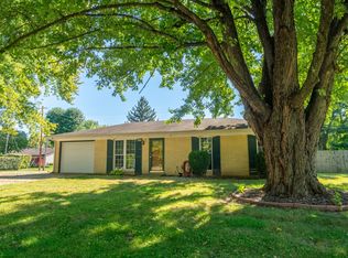 108 Old Trail Dr, Bargersville, IN 46106