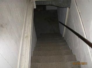 10007 Green Valley Dr, Saint Louis, MO 63136