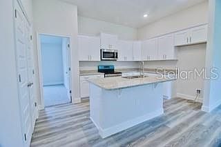 2nd image of 1772 N Roberts Trl