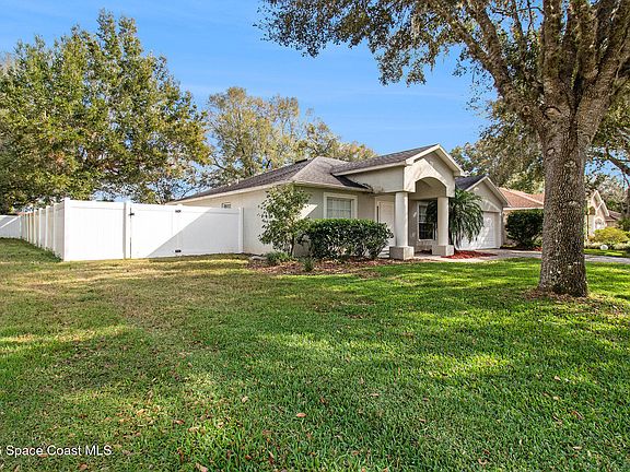 4th image of 608 Cypress Oak Cir