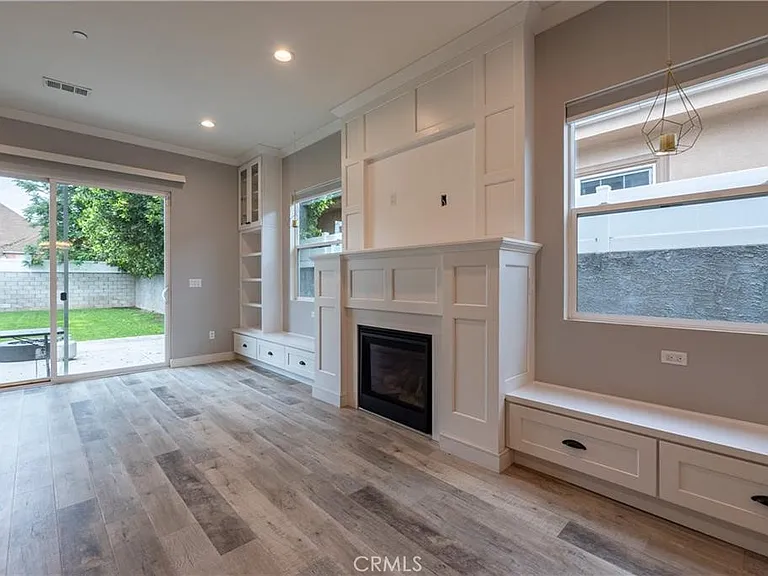 6940 Peach Ave — Photo 24