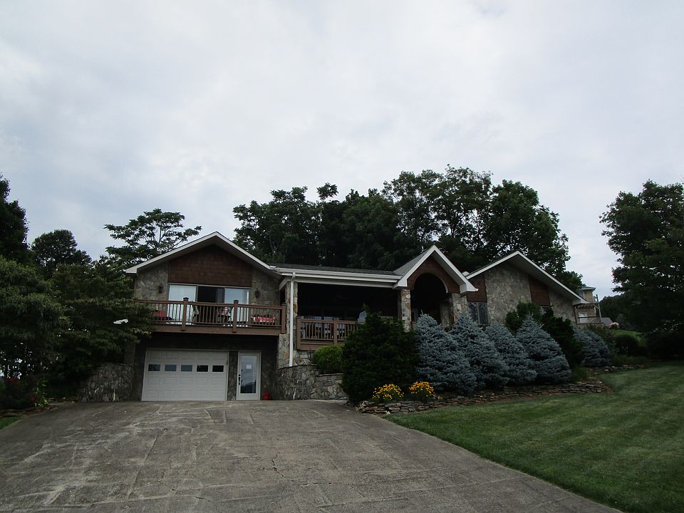 1st image of 129 Golf View Ct
