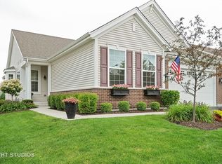 1144 Drury Ln, Aurora, IL 60502