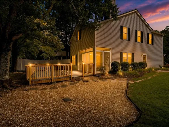 3815 Glen Laurel Ct, Cumming, GA 30040