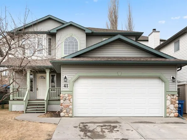 41 NE Bow Ridge Dr, Cochrane, AB T4C 1V5