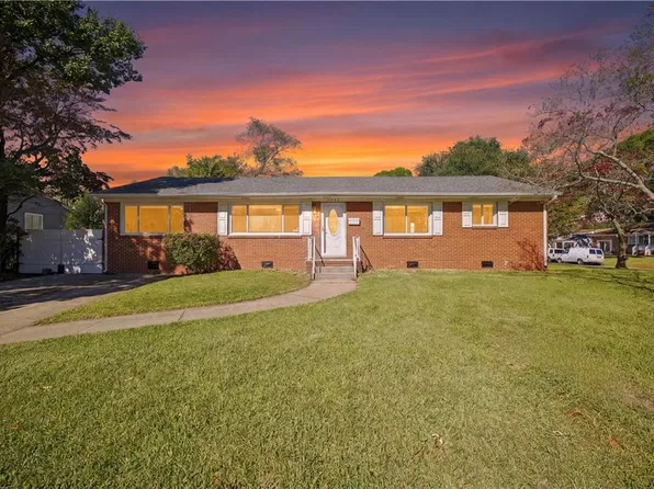 4756 Holladay Rd, Virginia Beach, VA 23455