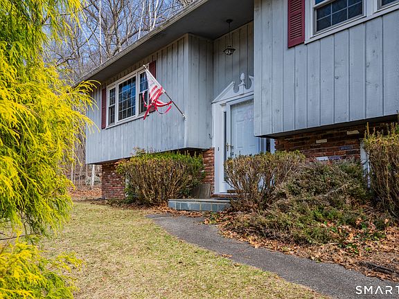 2nd image of 40 Little Bear Hill Road