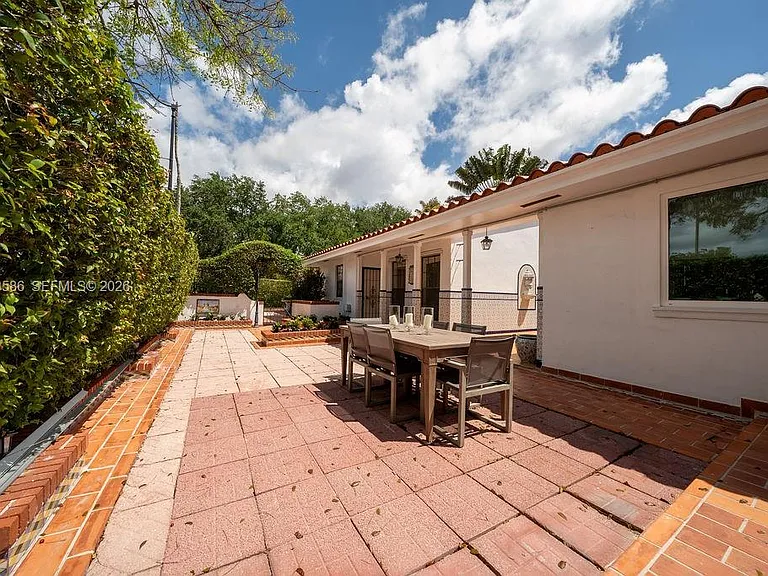 1550 S Greenway Dr — Photo 51